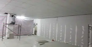 THẠCH CAO QUẬN 2, TRẦN LÁ PHÔNG QUẬN 2 vách ngăn thạch cao được đối tác yêu cầu dựng văn phòng với thời gian thi công rất nhanh nên không ảnh hưởng tới sản xuất của công ty