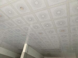 Trần la phông nhựa giá rẻ 600x600