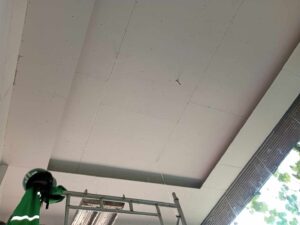Đóng trần thạch cao đã xong cho phòng khách