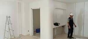 Kết hợp nhiều đội thợ có liên quan khác để cho ra một vách ngăn trang trí siêu đẹp