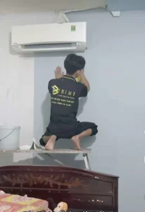 thợ thi công giấy dán tường giá rẻ ở quận 1